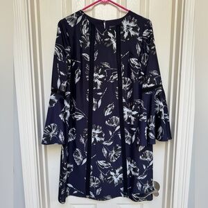 Vince Camuto long sleeve sheath dress